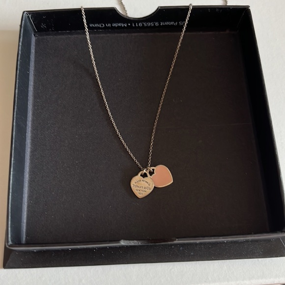 TIFFANY & CO PINK DOUBLE HEART TAG PENDANT - Picture 2 of 5